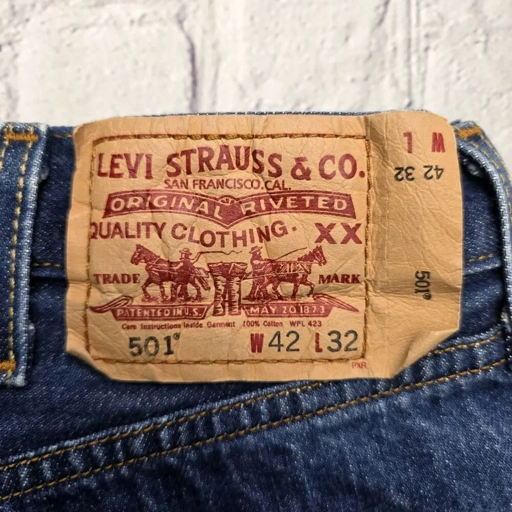 Levi's 501 Men’s W42 L32 Made in Colombia 100% Cotton